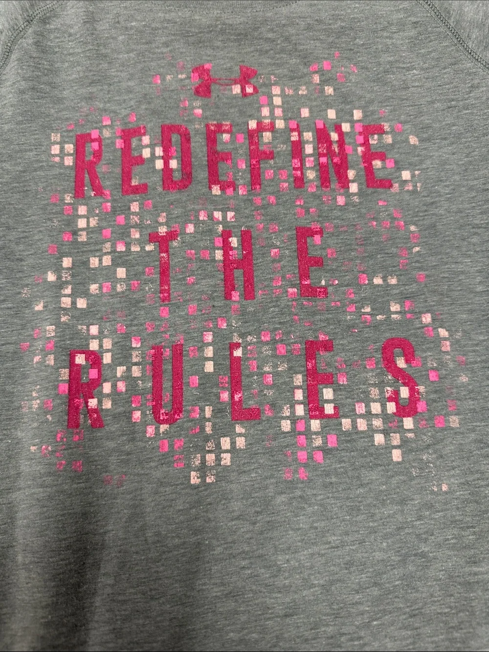Under Armour Heat Gear Girls Gray & Pink Graphic Tee, Redefine The Rules, L